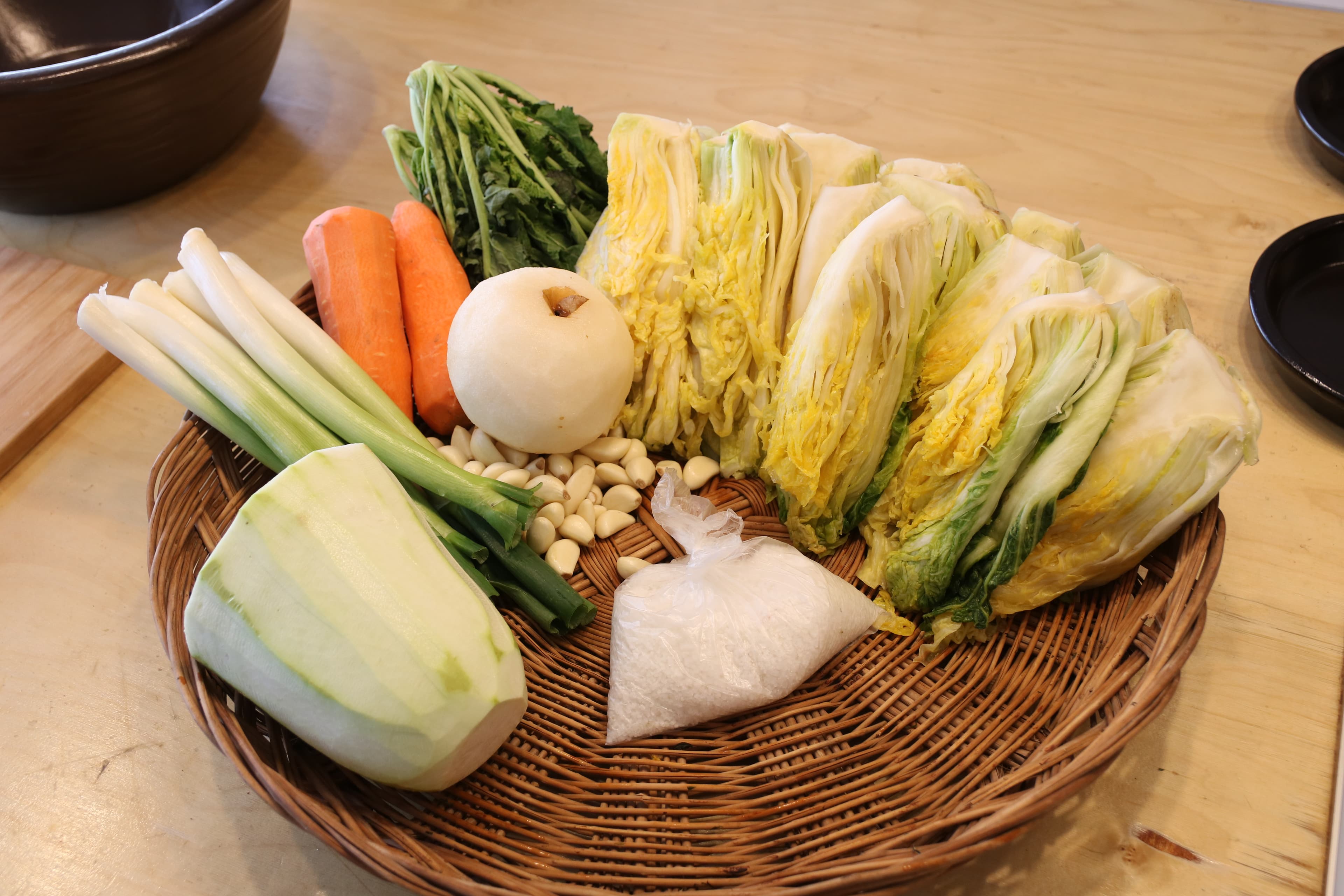 2. Cheonan Jungang Market Tour (30 min)